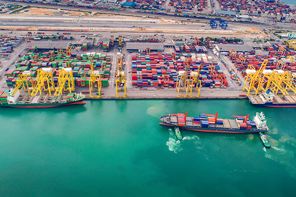 中远海运散运沿海年度货运量三年来首次突破1亿吨大关