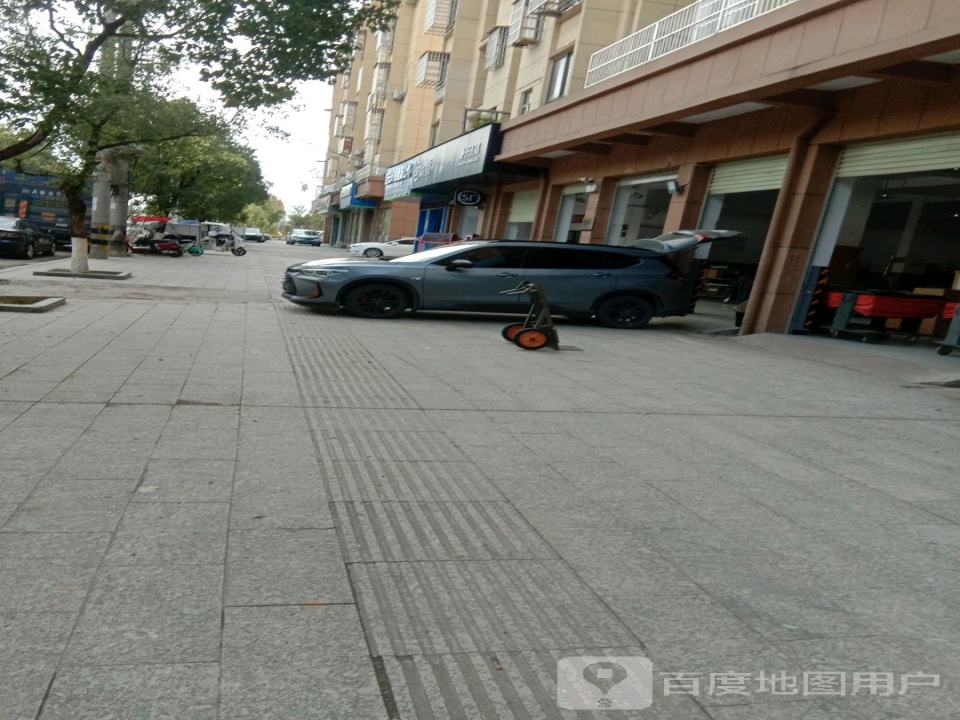 顺丰速运(滨江路骑行道店)