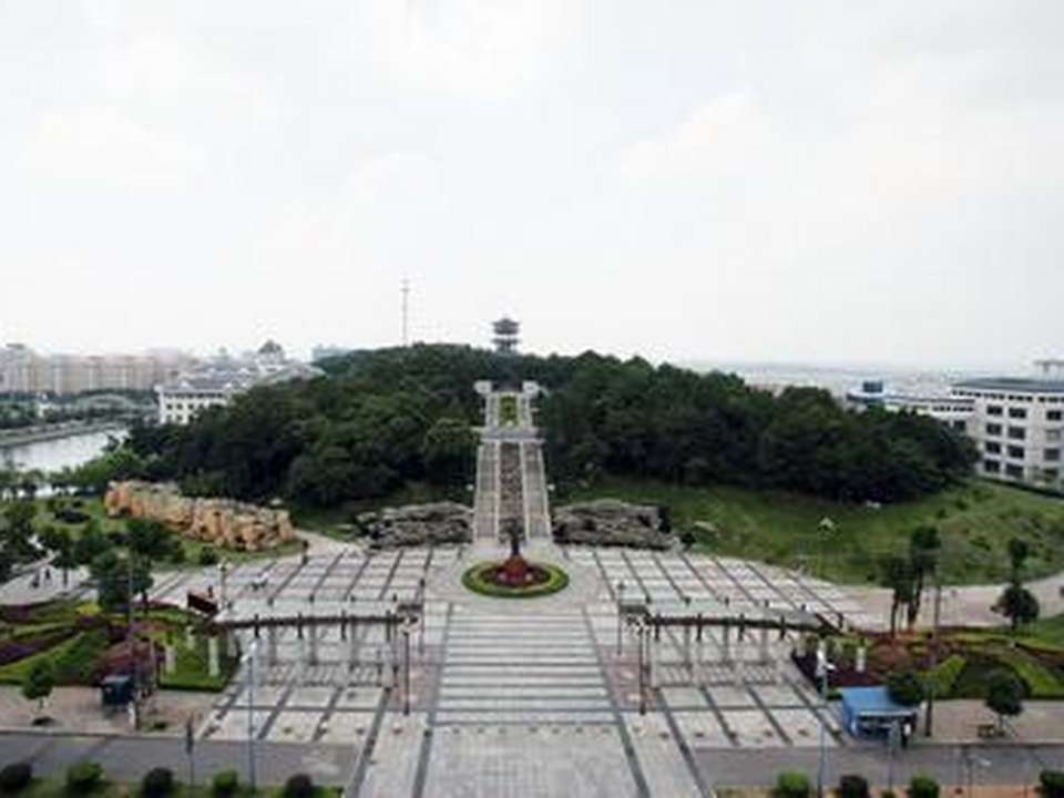 顺丰速运(长沙师范学院北校区)