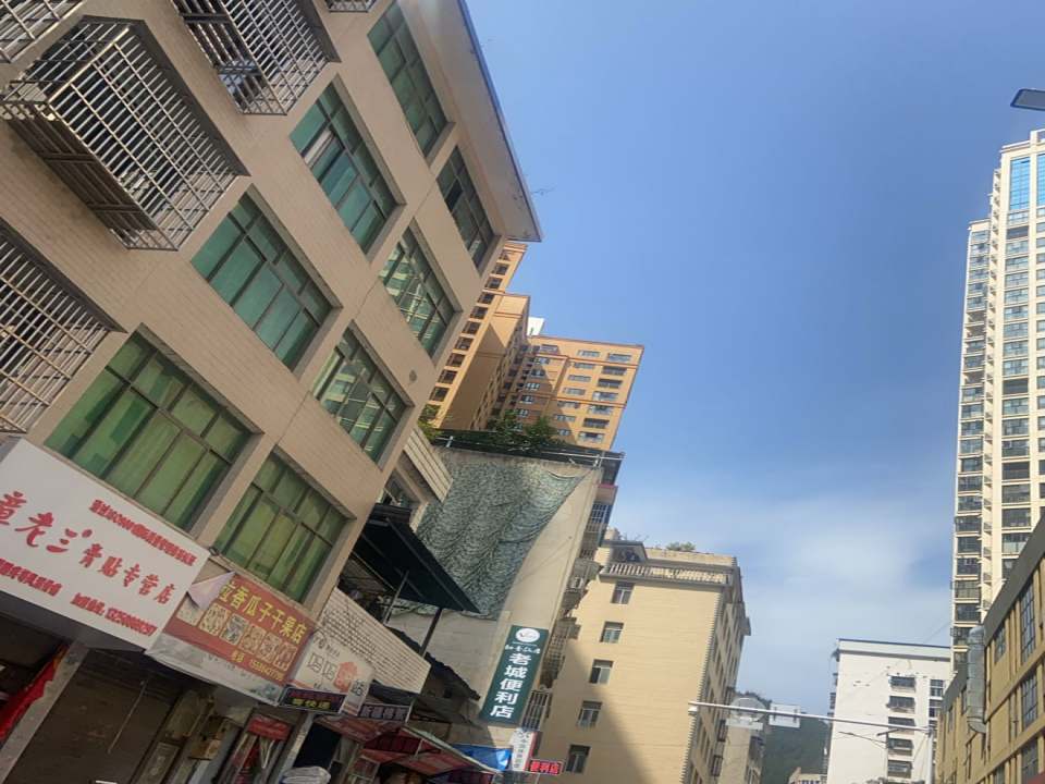 妈妈驿站(岩洞湾路一巷店)