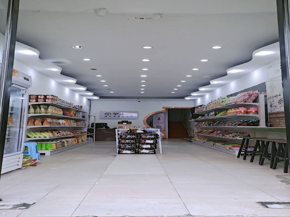 顺丰速运(客运站合作点)鑫仔便利店