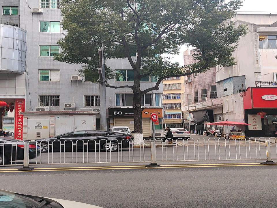 顺丰速运(圭斋东路店)