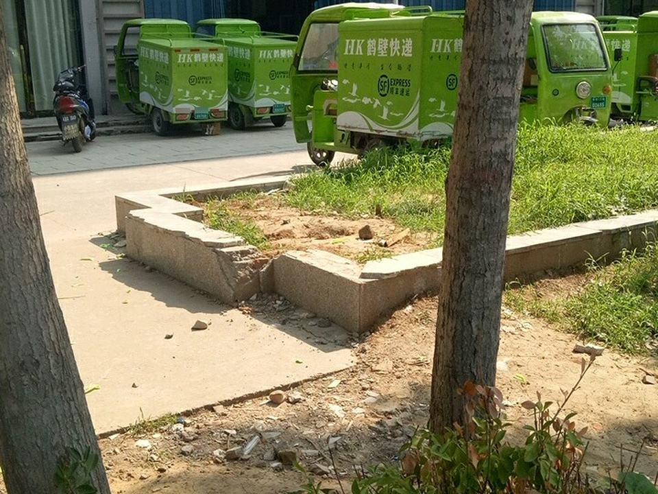 顺丰速运(鹤壁市淇滨区锦绣江南营业点)