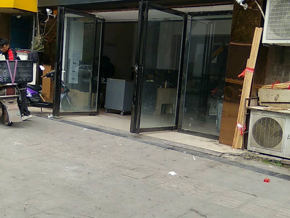 顺丰速运(绿洲家园速运营业部)